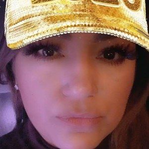 Meet your Posher, Lorena